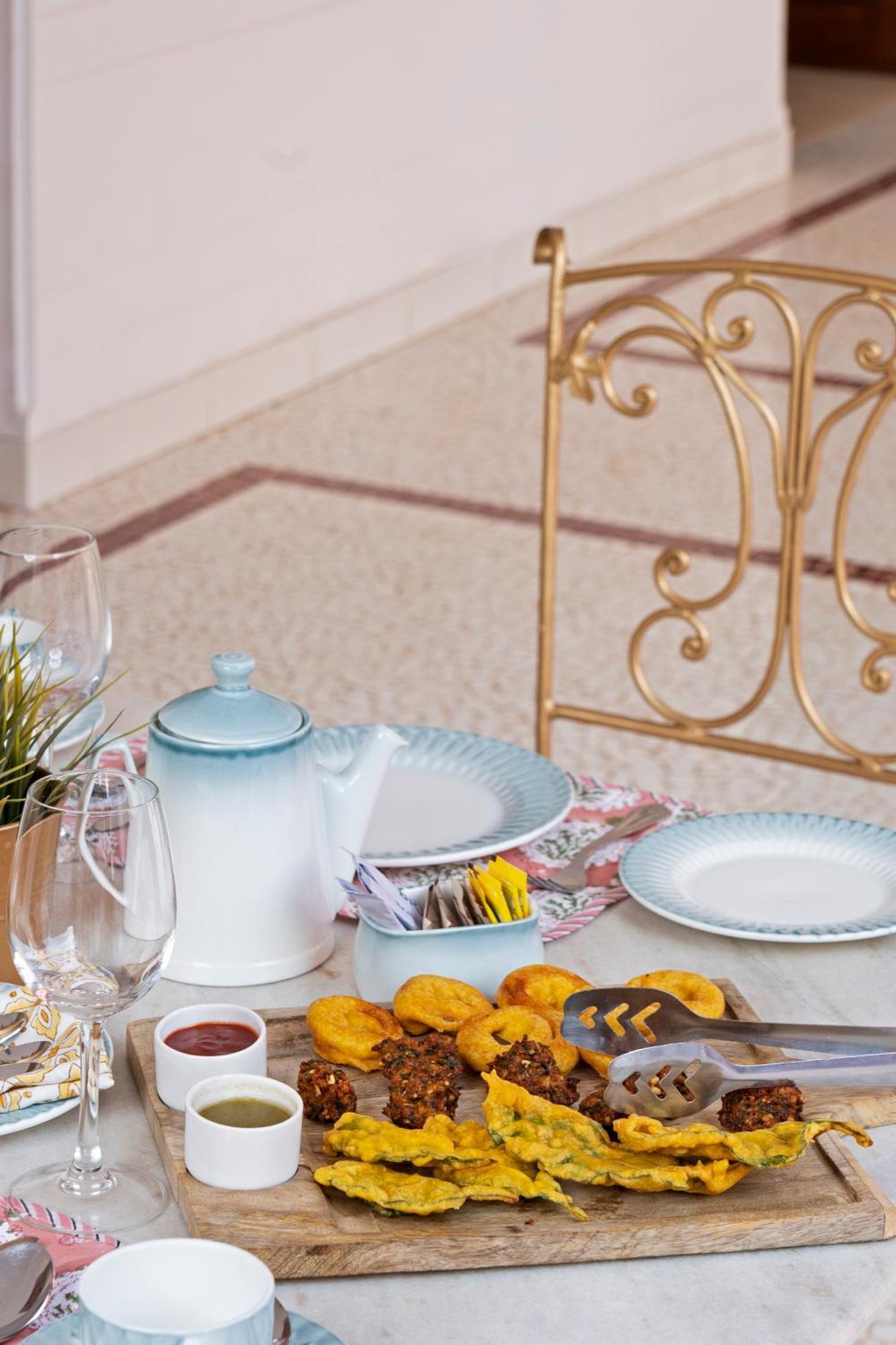 Gaj Kesri Hotel Bikaner Ngoại thất bức ảnh