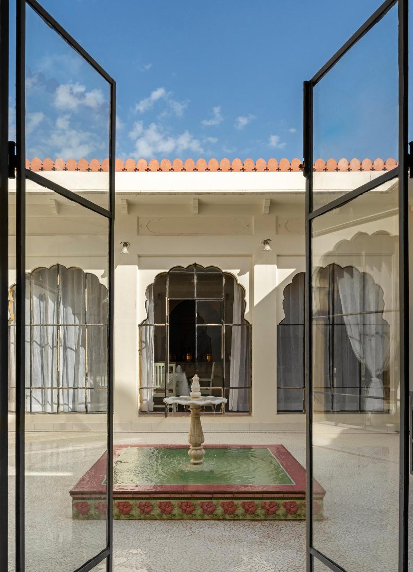 Gaj Kesri Hotel Bikaner Ngoại thất bức ảnh